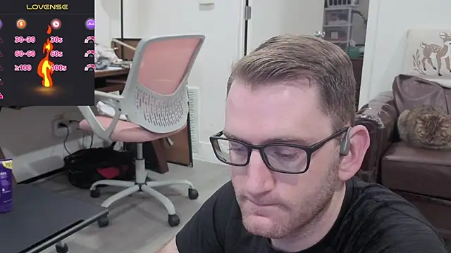 Snapshot of AveragePenisAxel chatting on 01-12-26, 08:04 AveragePenisAxel online show from 01-12-26, 08:04