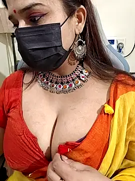 Snapshot of AzadPanchi2024 chatting on 10-17-25, 10:39 AzadPanchi2024 online show from 10-17-25, 10:39