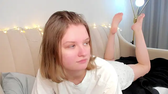 LilianSwall online show from 09-30-25, 12:33