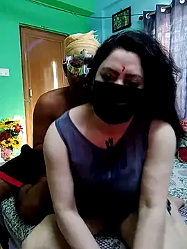 Snapshot of Raja_Ranii chatting on 03-06-25, 01:48 Raja Ranii online show from 03-06-25, 01:48