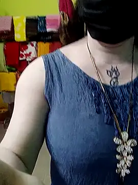 Snapshot of Raja_Ranii chatting on 03-01-25, 06:35 Raja Ranii online show from 03-01-25, 06:35