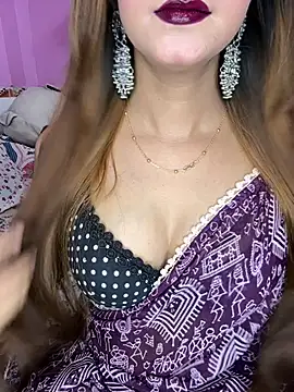 Diamond queeen online show from 05-02-26, 08:47