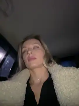 Snapshot of Diamond_Bunny_ chatting on 02-26-26, 03:23 Diamond Bunny online show from 02-26-26, 03:23