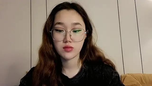Snapshot of Jennatyan chatting on 06-25-26, 03:15 Jennatyan online show from 06-25-26, 03:15