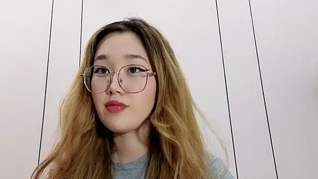 Jennatyan online show from 01-17-26, 01:37