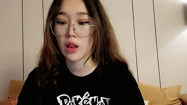 Jennatyan online show from 05-26-26, 04:21