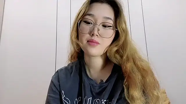 Jennatyan online show from 12-16-25, 11:25