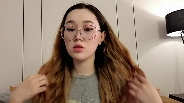 Jennatyan online show from 03-31-26, 09:22