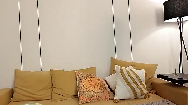 Jennatyan online show from 02-26-26, 01:00