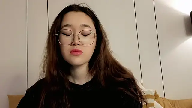 Jennatyan online show from 05-20-26, 04:20