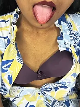 cute simmy0 online show from 06-03-26, 02:07