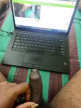 love-pussy-lick online show from 12-10-24, 04:24