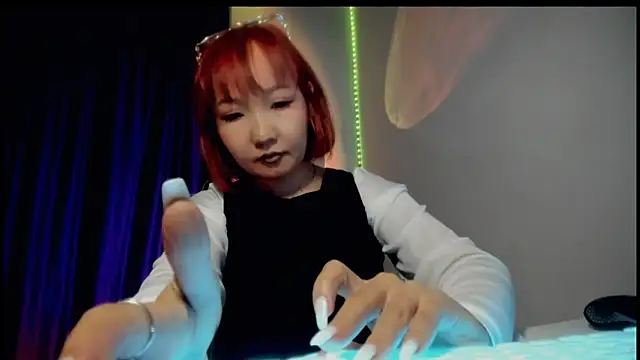 Snapshot of himeros_goddess chatting on 10-10-25, 08:26 himeros goddess online show from 10-10-25, 08:26