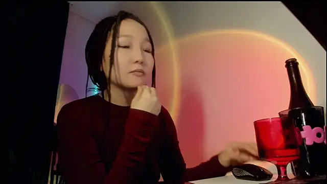 Snapshot of himeros_goddess chatting on 02-18-25, 06:48 himeros goddess online show from 02-18-25, 06:48