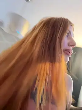 krysstal003 online show from 10-16-25, 12:30