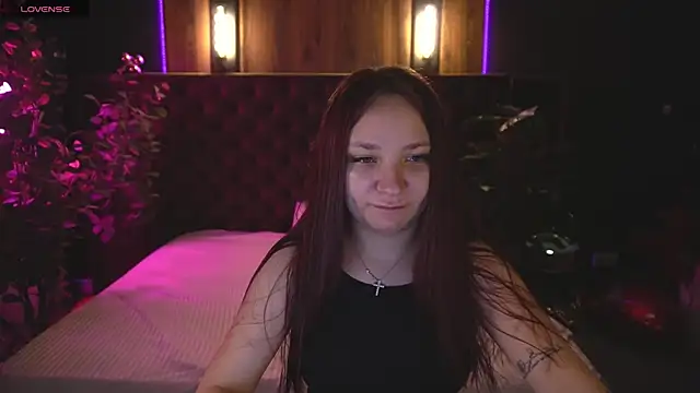 ElysLunar online show from 02-13-26, 01:33