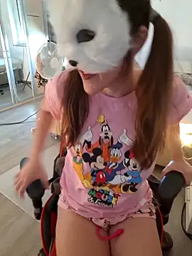 Hexe12346 online show from 04-08-26, 05:31