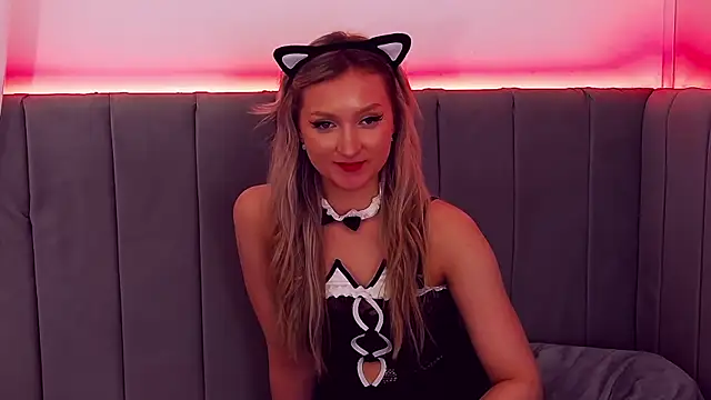 MiaNixan online show from 03-13-25, 10:15