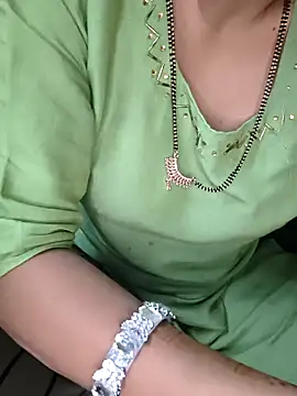 kaveerpooja947 online show from 10-12-25, 04:52