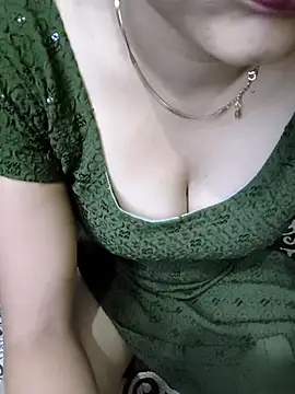 kaveerpooja947 online show from 03-03-26, 04:47