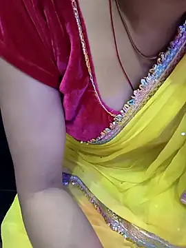 Snapshot of kaveerpooja947 chatting on 05-14-26, 04:48 kaveerpooja947 online show from 05-14-26, 04:48
