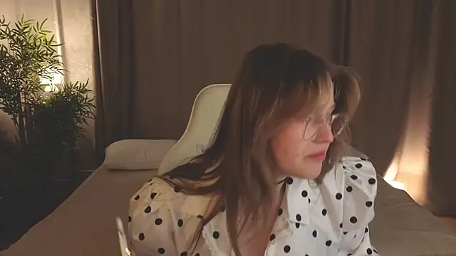 Colleen Blake online show from 03-27-26, 04:52