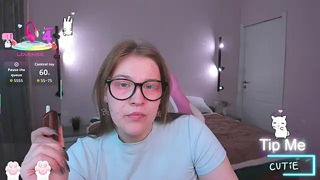 Colleen Blake online show from 09-26-25, 03:52