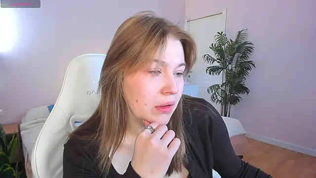 Snapshot of Colleen_Blake chatting on 02-15-26, 05:23 Colleen Blake online show from 02-15-26, 05:23