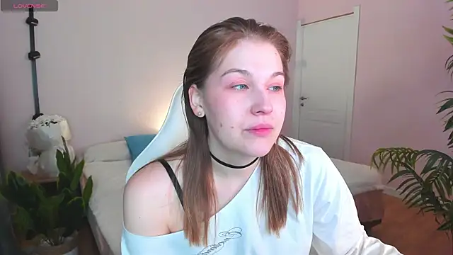 Snapshot of Colleen_Blake chatting on 02-17-26, 05:10 Colleen Blake online show from 02-17-26, 05:10