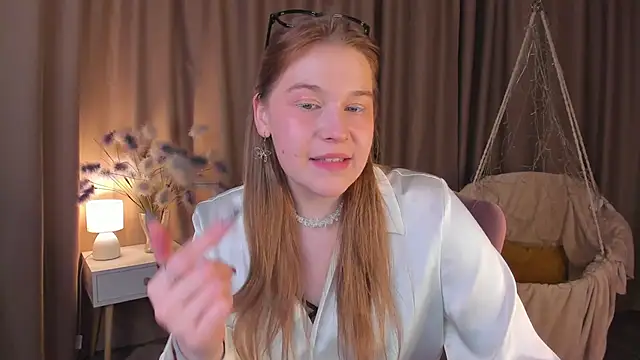 Colleen Blake online show from 09-22-25, 03:40