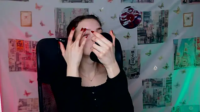  SusieSu  online show from 04-15-26, 06:30