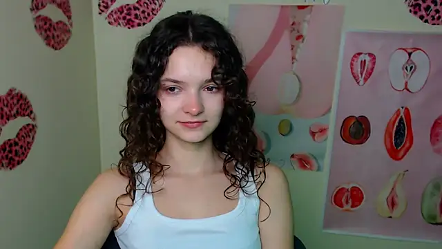  SusieSu  online show from 12-05-25, 07:29