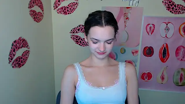  SusieSu  online show from 12-22-25, 01:22