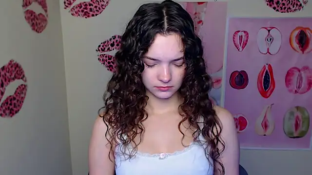  SusieSu  online show from 11-24-25, 07:19