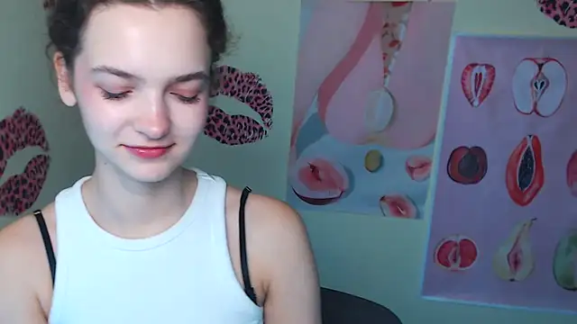  SusieSu  online show from 12-01-25, 01:12