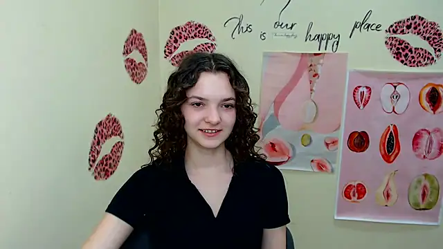  SusieSu  online show from 03-19-25, 01:29