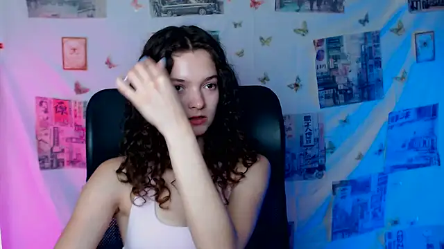  SusieSu  online show from 06-19-26, 04:40