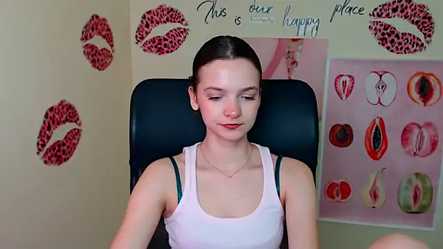  SusieSu  online show from 04-02-26, 12:23