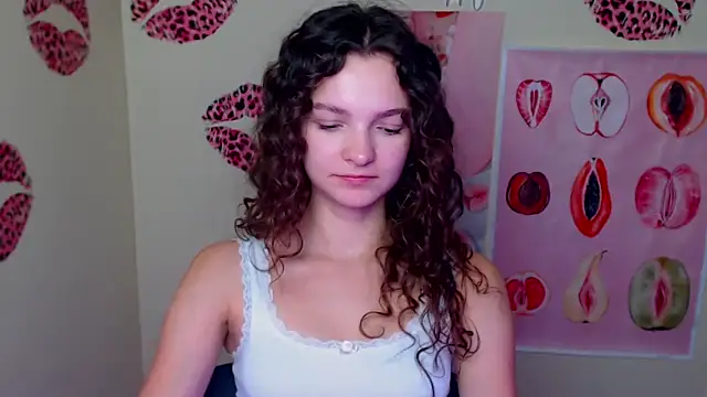  SusieSu  online show from 10-01-25, 12:31