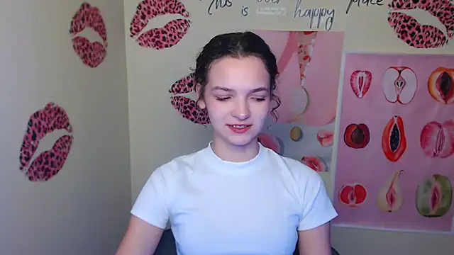  SusieSu  online show from 09-25-25, 06:52