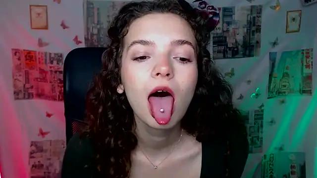  SusieSu  online show from 04-17-26, 06:05