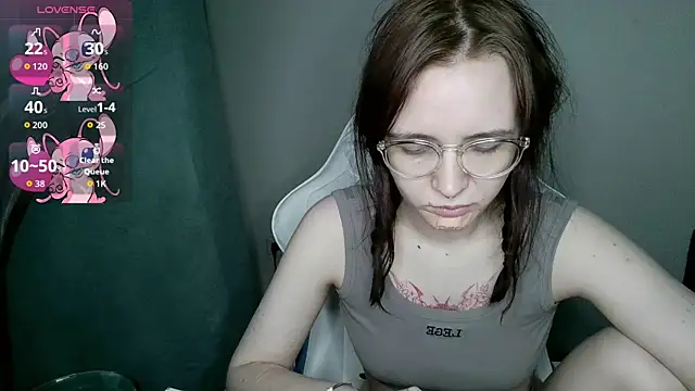 Snapshot of crashtest_13 chatting on 11-01-25, 12:21 crashtest 13 online show from 11-01-25, 12:21