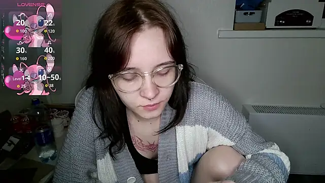 Snapshot of crashtest_13 chatting on 09-25-25, 05:08 crashtest 13 online show from 09-25-25, 05:08