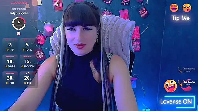 Snapshot of Violla_My chatting on 07-13-26, 05:51 Violla My online show from 07-13-26, 05:51