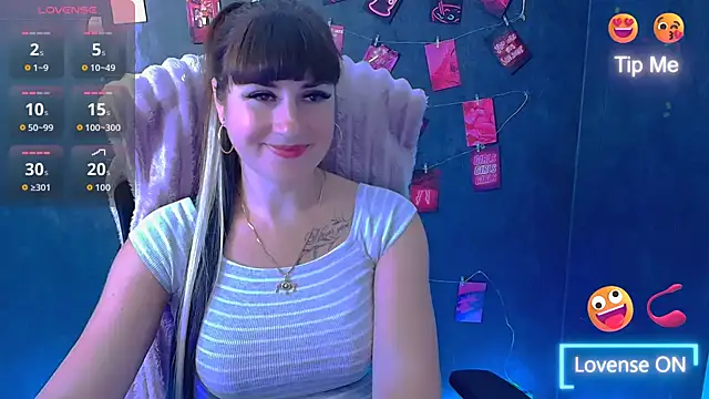Snapshot of Violla_My chatting on 07-06-26, 05:36 Violla My online show from 07-06-26, 05:36