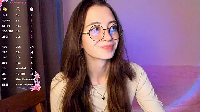 EvaBradley online show from 10-18-25, 06:32