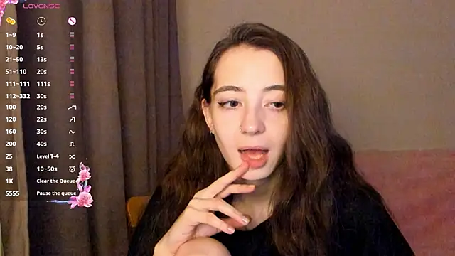 EvaBradley online show from 11-16-25, 07:07