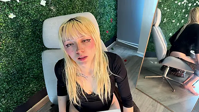 Cloe five online show from 09-15-25, 07:36