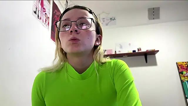 Cloe five online show from 02-04-26, 03:29