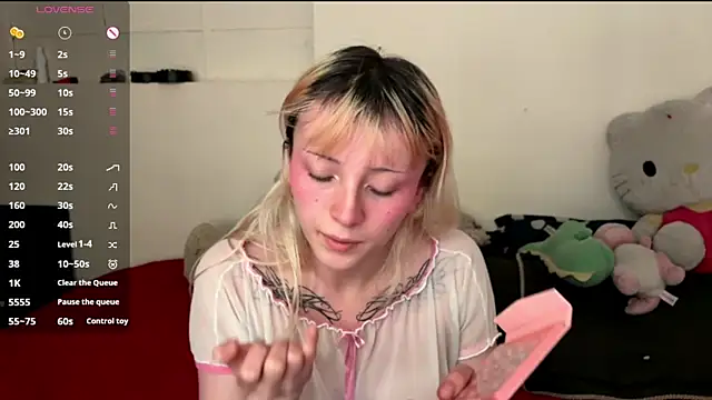 Cloe five online show from 11-24-25, 08:09